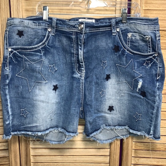 VIP Honey Blue Jean Denim Plus Size Women's Shorts 4XL - Picture 1 of 9